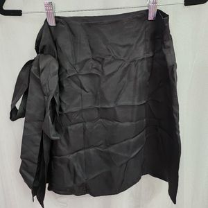 Current Mood Satiny Wrap Skirt Size Large NWT